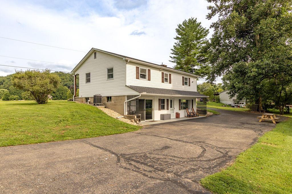 4261 Sugar Grove Road Southeast Lancaster, OH 43130 - Photo 50 of 56 6