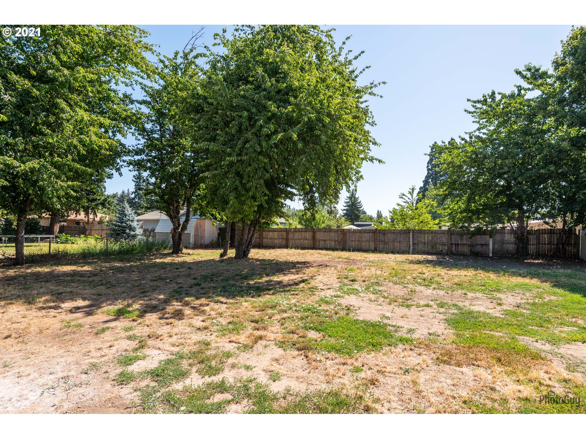 335 North 51st Street Springfield, OR 97478 - Photo 24 of 31