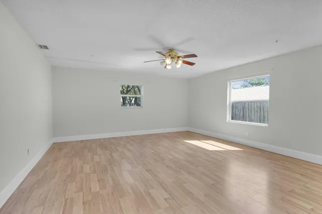 $700,000 | 8888 Southeast Colony Street, Hobe Sound, FL 33455