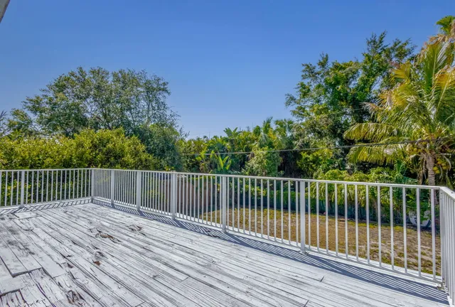 $700,000 | 8888 Southeast Colony Street, Hobe Sound, FL 33455