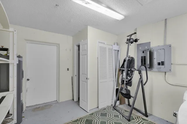 $700,000 | 8888 Southeast Colony Street, Hobe Sound, FL 33455