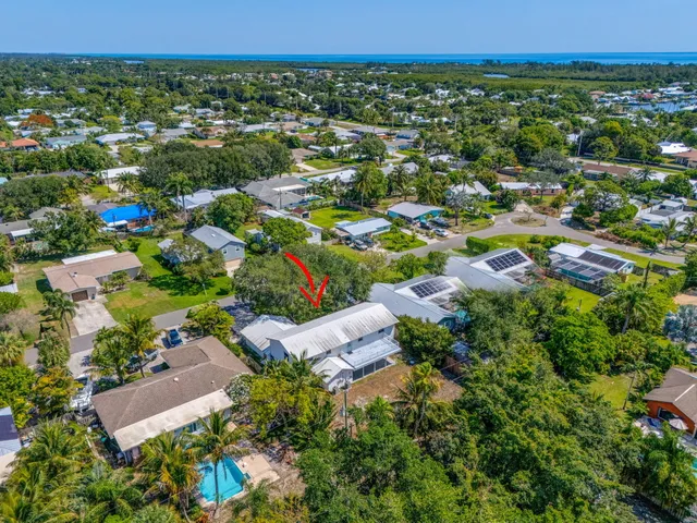 $700,000 | 8888 Southeast Colony Street, Hobe Sound, FL 33455