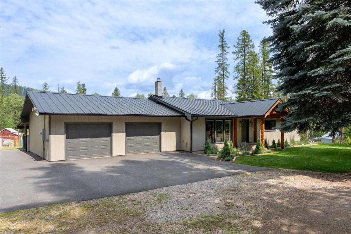 2781 Clarke Road Chewelah, WA 99109 - Photo 1 of 32 Gallery Image 1