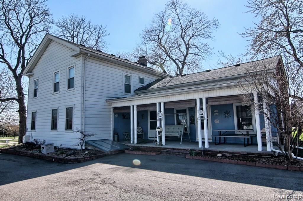 770 West Square Lake Road Troy, MI 48098 - Photo 26 of 30 Porch.jpg