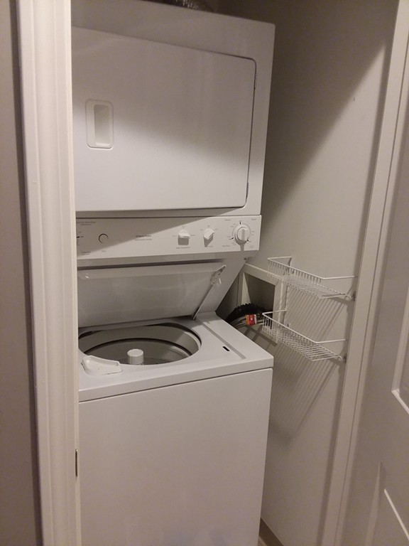 45 Rantoul Street, Unit 207 Beverly, MA 01915 - Photo 11 of 20 Gallery Image 11