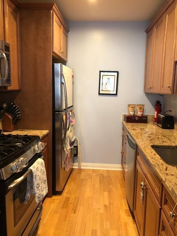 45 Rantoul Street, Unit 207 Beverly, MA 01915 - Photo 8 of 20 Gallery Image 8