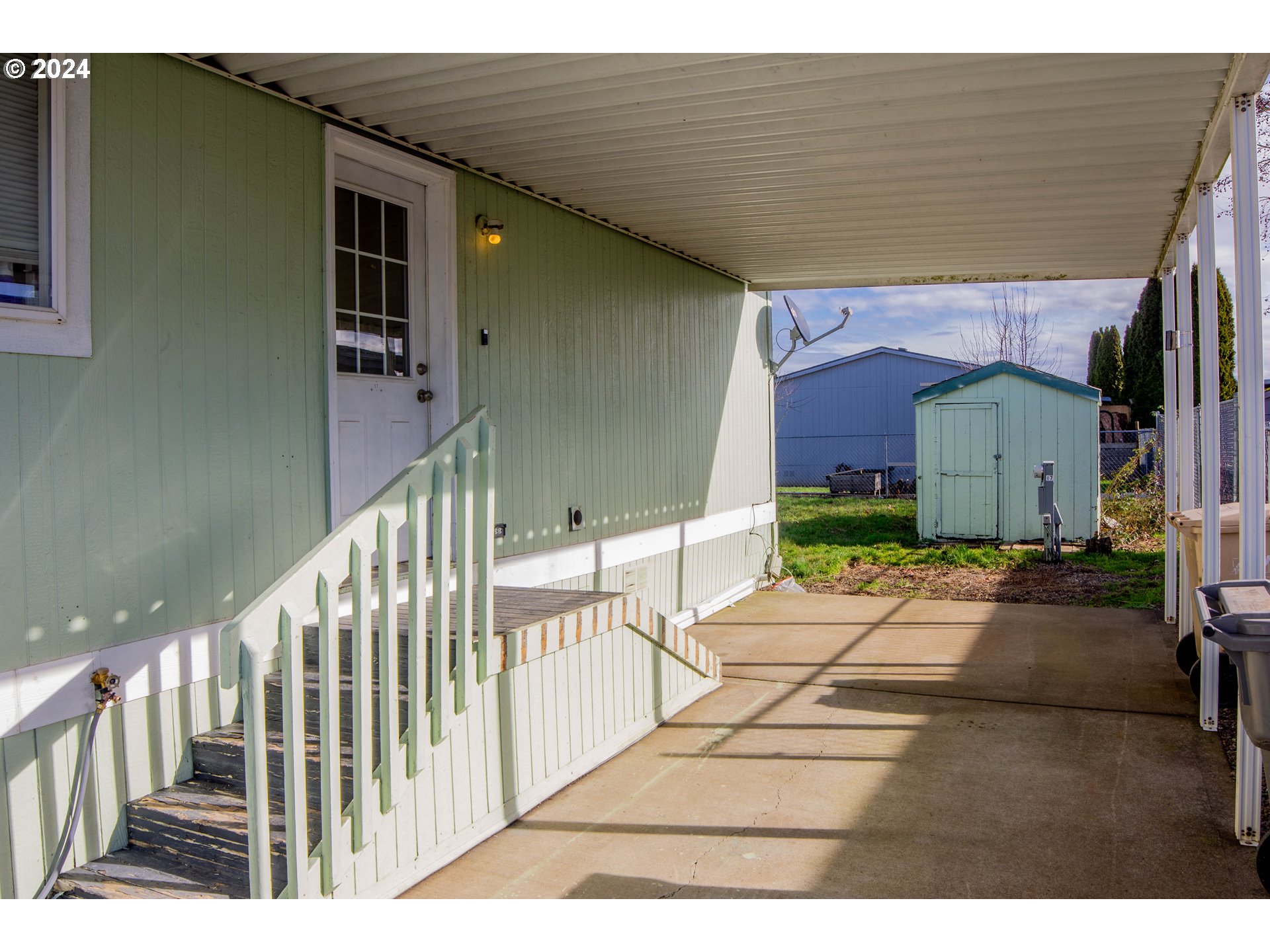 2151 Three Lakes Road Southeast, Unit 17 Albany, OR 97322 - Photo 4 of 34 a view of a house with a street