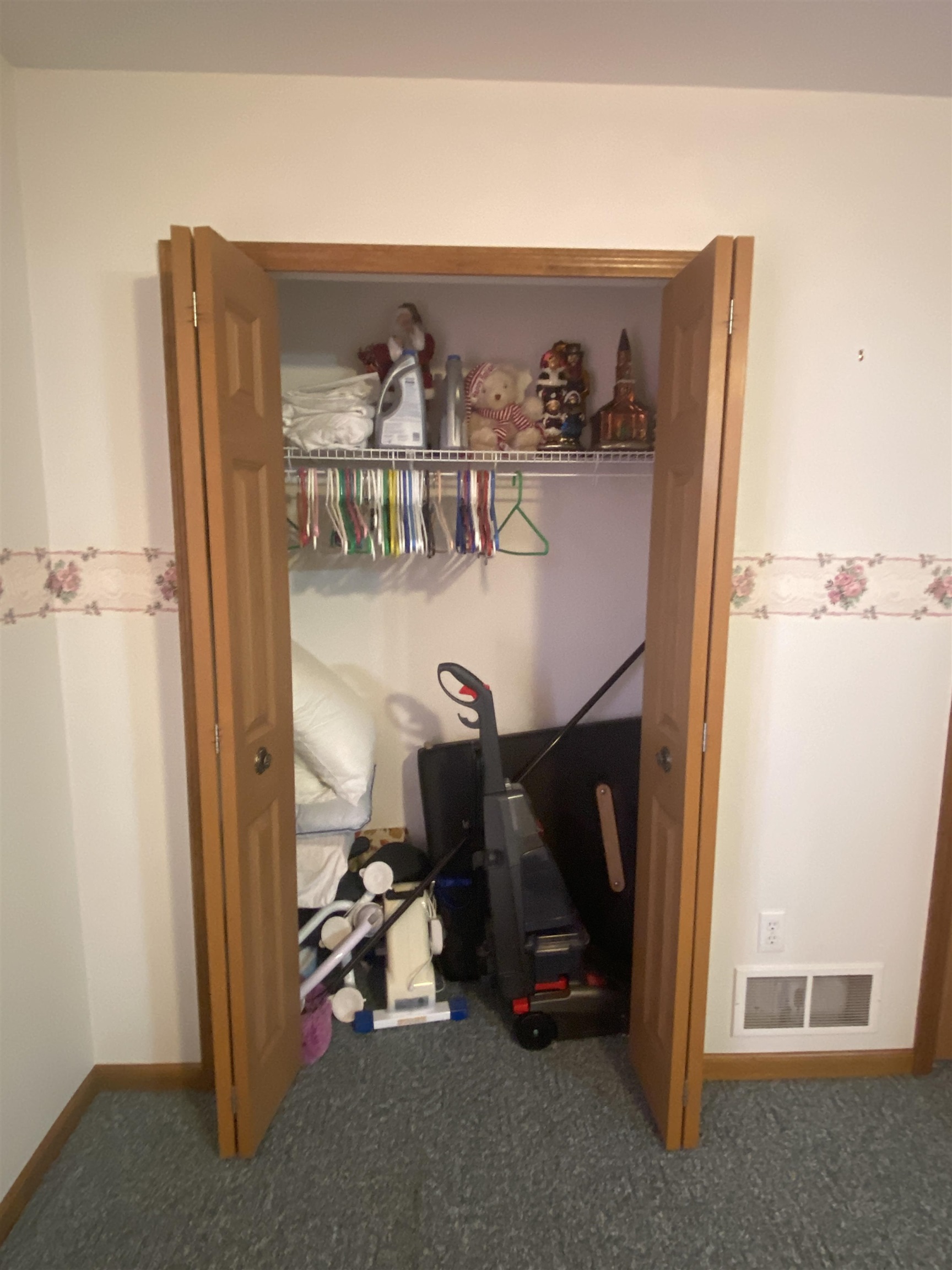 12257 Beecher Road Flushing, MI 48433 - Photo 23 of 55 50084991-22.JPG