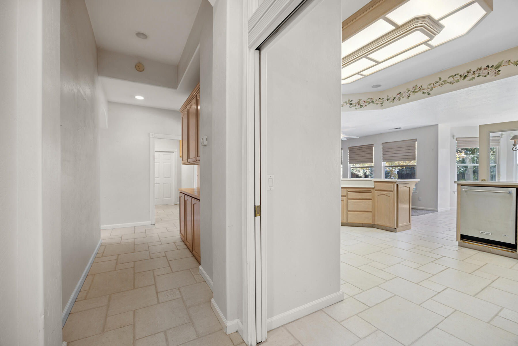 1163 North Belmont Road Exeter, CA 93221 - Photo 14 of 81 14 - Hallway