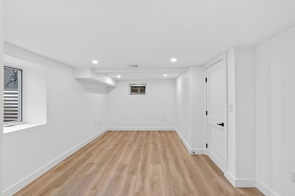 29 Laurel Street, Unit 29 Watertown, MA 02472 - Photo 22 of 25