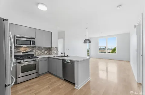$698,000 | 5800 3rd Street, Unit 1412, San Francisco, CA 94124