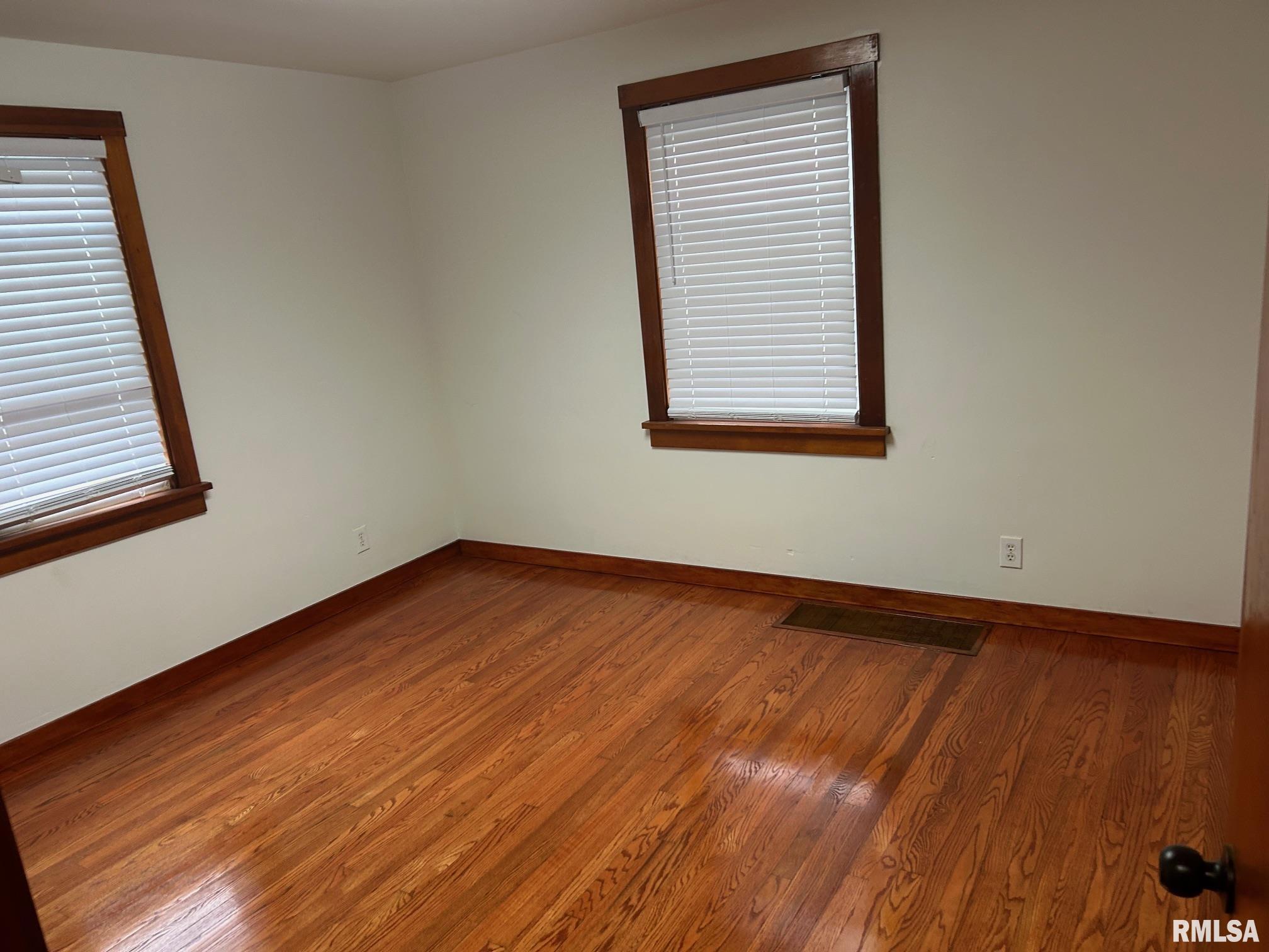 612 West Springfield Road Taylorville, IL 62568 - Photo 2 of 27 Gallery Image 2