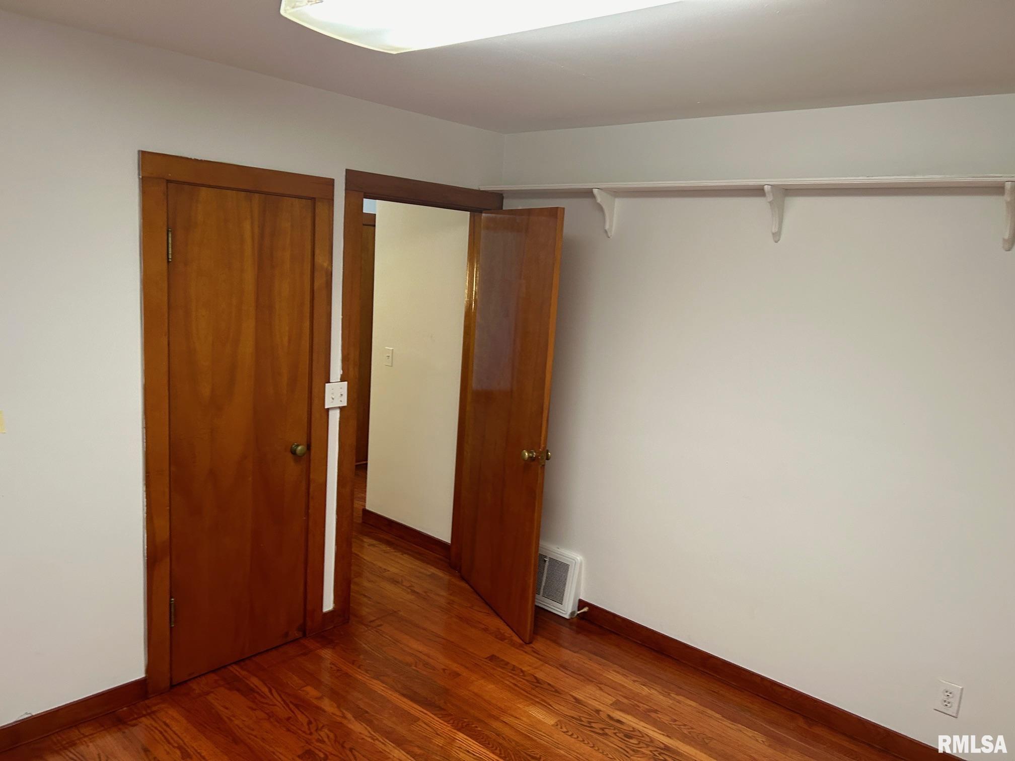612 West Springfield Road Taylorville, IL 62568 - Photo 3 of 27 Gallery Image 3