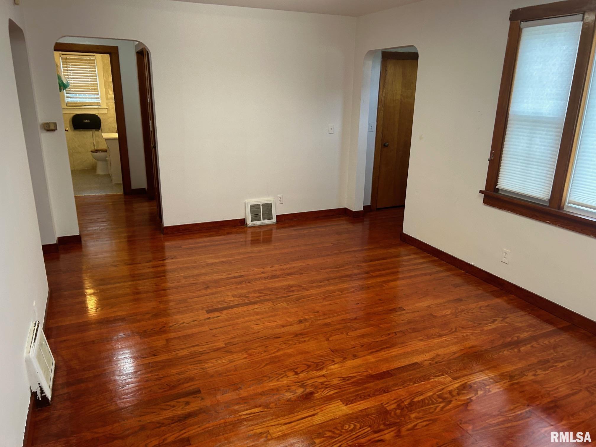 612 West Springfield Road Taylorville, IL 62568 - Photo 6 of 27 Gallery Image 6