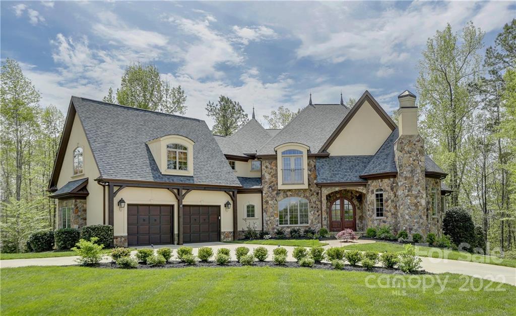 front view of house with a yard