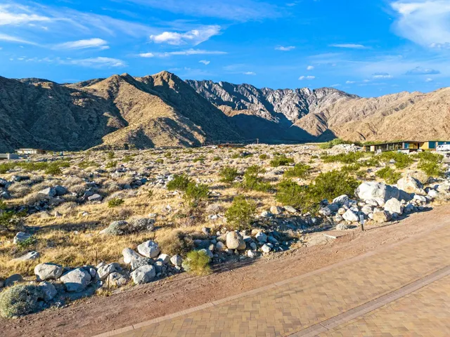 a view of a outdoor space