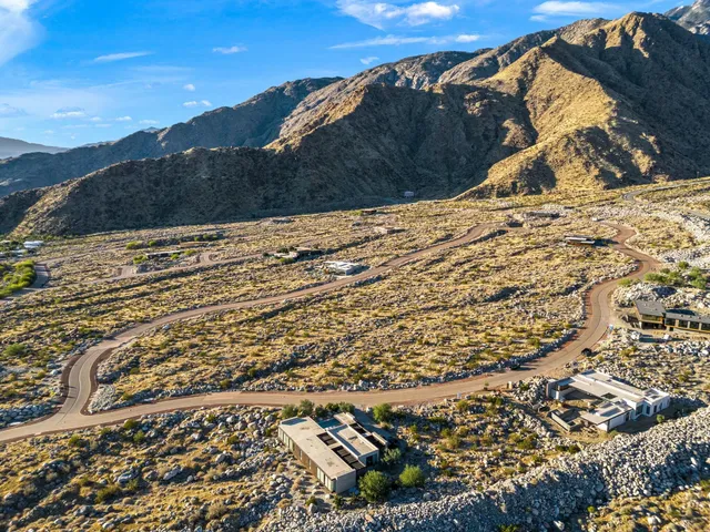 $995,000 | 2215 Winter Sun Drive, Palm Springs, CA 92262