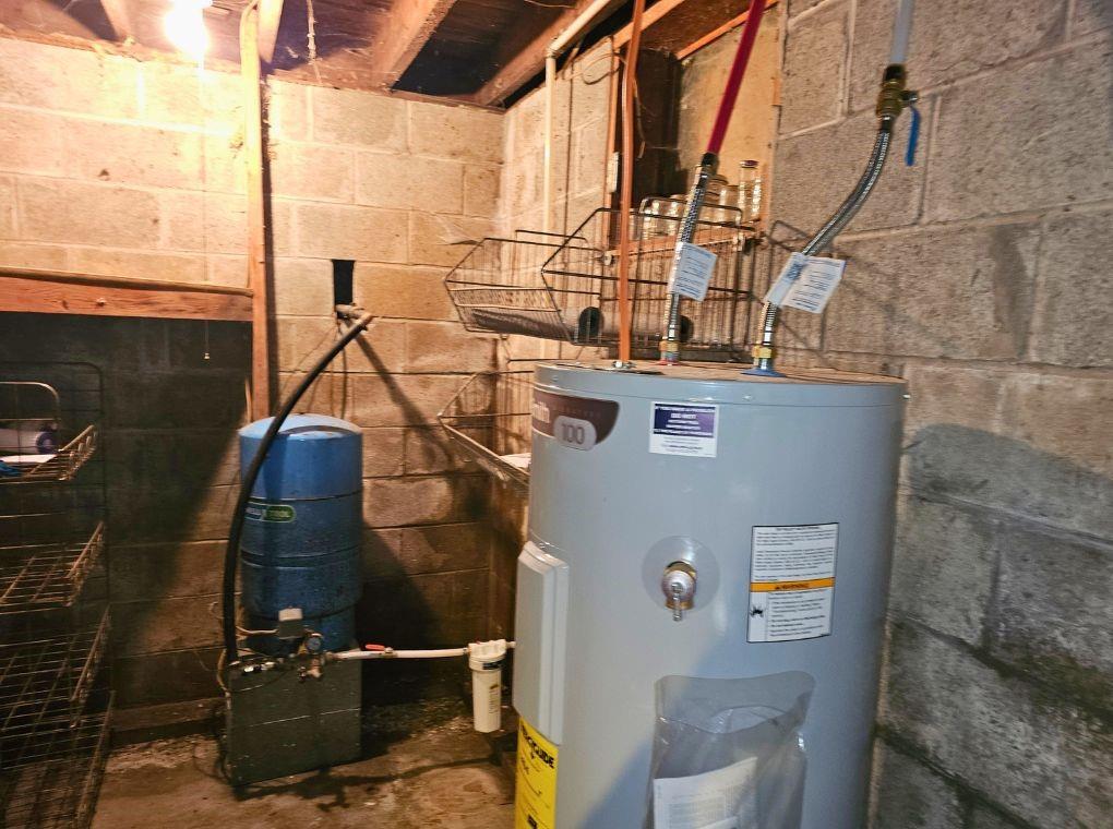 14257 Middleton Road Waterford, PA 16441 - Photo 20 of 29 Hot Water Tank