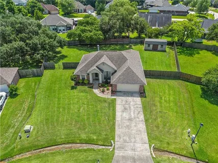 $315,000 | 428 Gainesway Drive, Madisonville, LA 70447