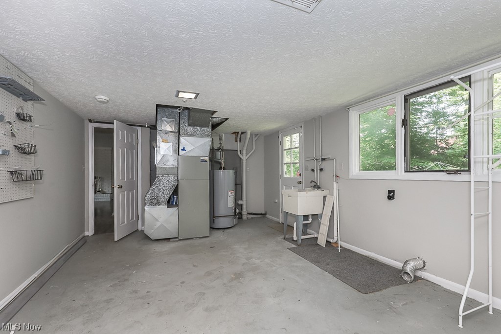 2268 Stillman Road Cleveland, OH 44118 - Photo 27 of 35