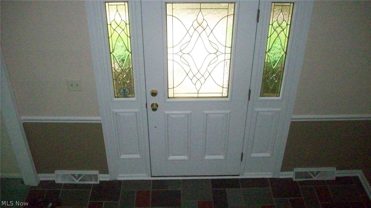 4366 Shaw Road Akron, OH 44333 - Photo 17 of 32