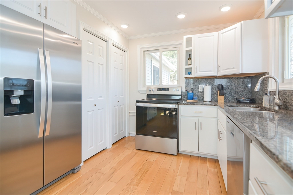 22 Corliss Hill Road Haverhill, MA 01830 - Photo 9 of 21 Gallery Image 9