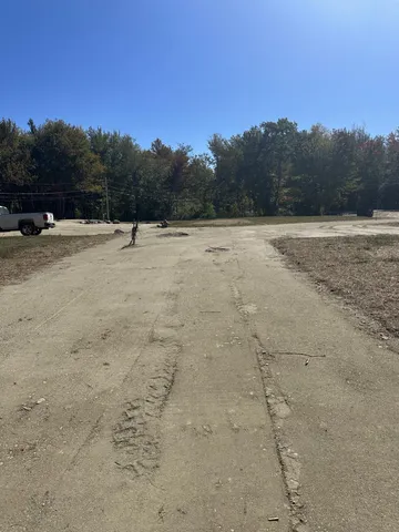 $399,000 | 85 Atlantic Highway, Ellsworth, ME 04605