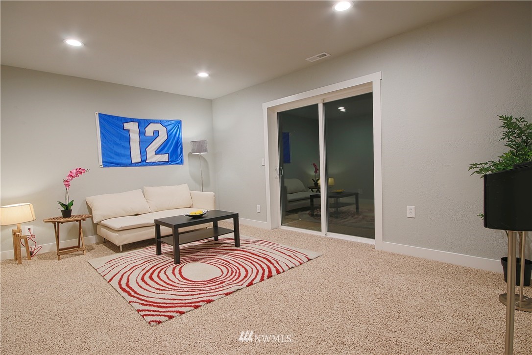 21228 Shell Valley Road Edmonds, WA 98026 - Photo 11 of 20
