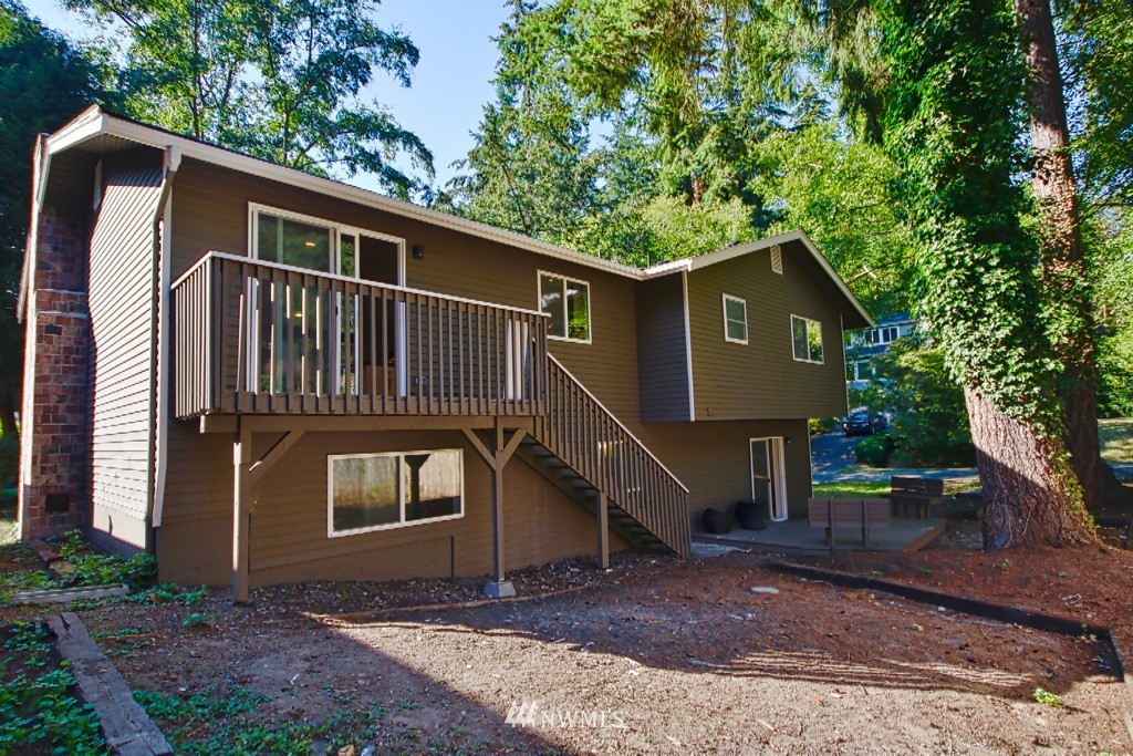 21228 Shell Valley Road Edmonds, WA 98026 - Photo 18 of 20