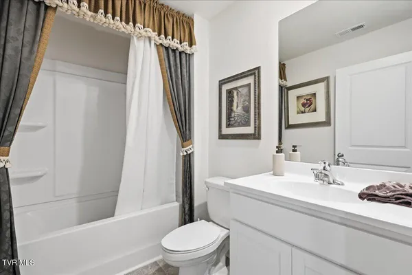 $399,900 | 4019 Wesoga Drive, Dandridge, TN 37725