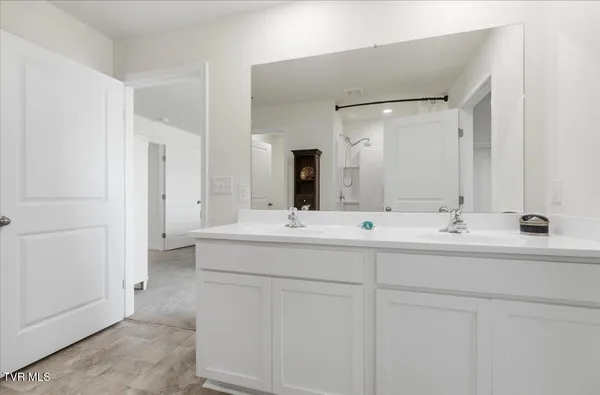 $399,900 | 4019 Wesoga Drive, Dandridge, TN 37725