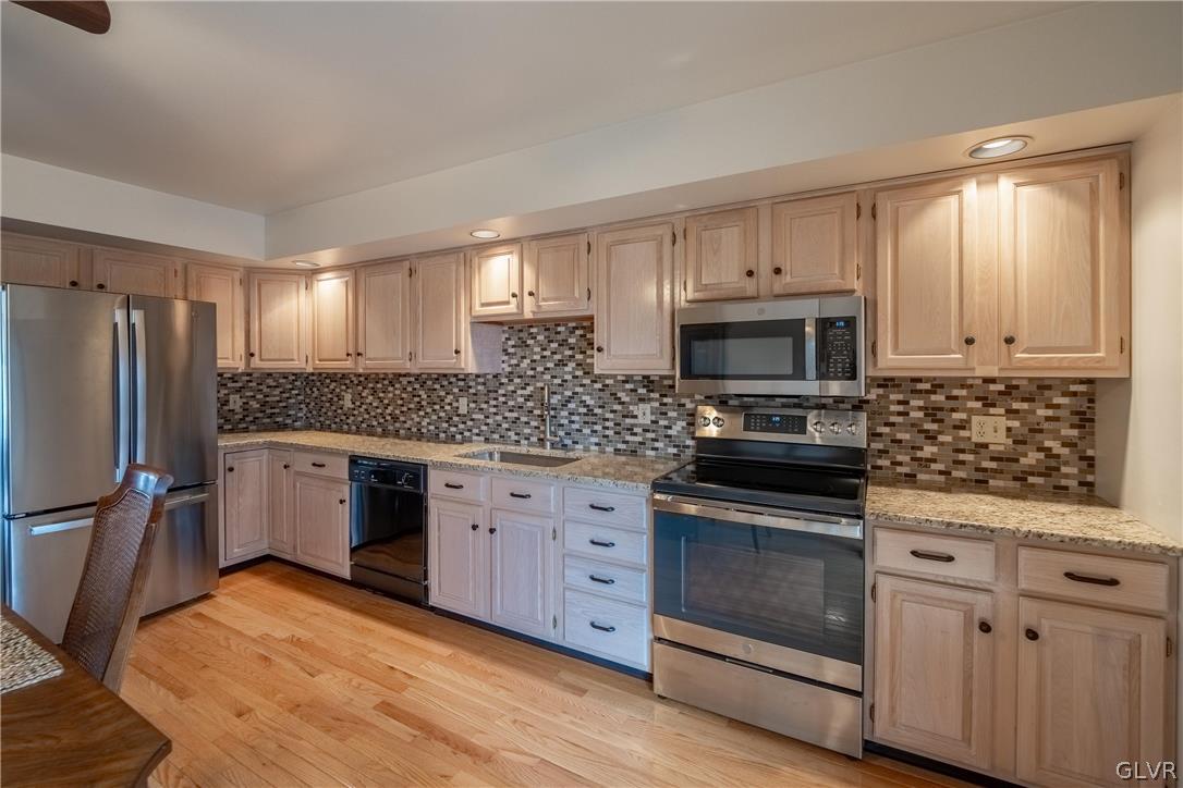4102 Mink Road Emmaus, PA 18049 - Photo 2 of 19 Stainless Steel Appliances
