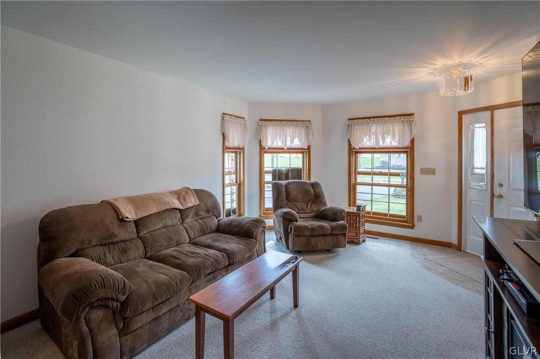4102 Mink Road Emmaus, PA 18049 - Photo 6 of 19 Gallery Image 6
