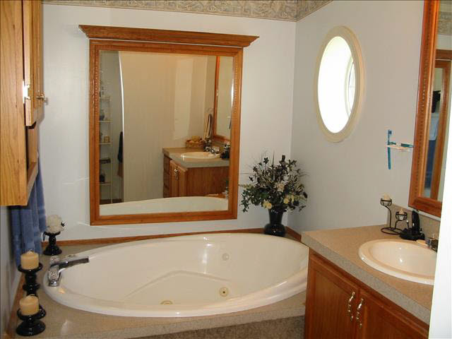 8860 West Albain Road Ida, MI 48140 - Photo 12 of 20 20412850-11.JPG