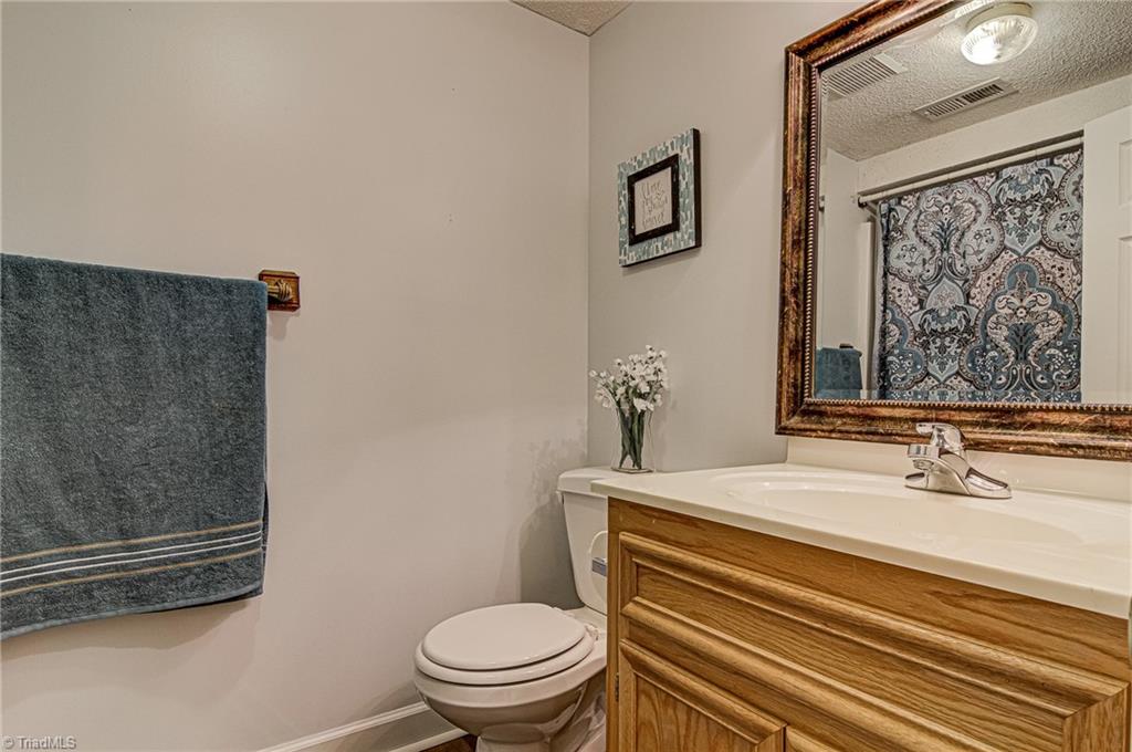 7745 Fording Bridge Road Kernersville, NC 27284 - Photo 31 of 38