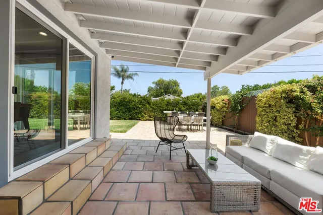 $1,199,999 | 5846 Shoshone Avenue, Encino, CA 91316