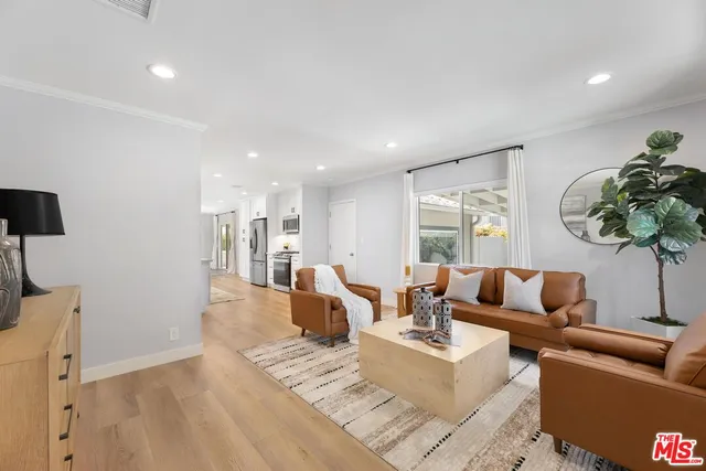 $1,199,999 | 5846 Shoshone Avenue, Encino, CA 91316