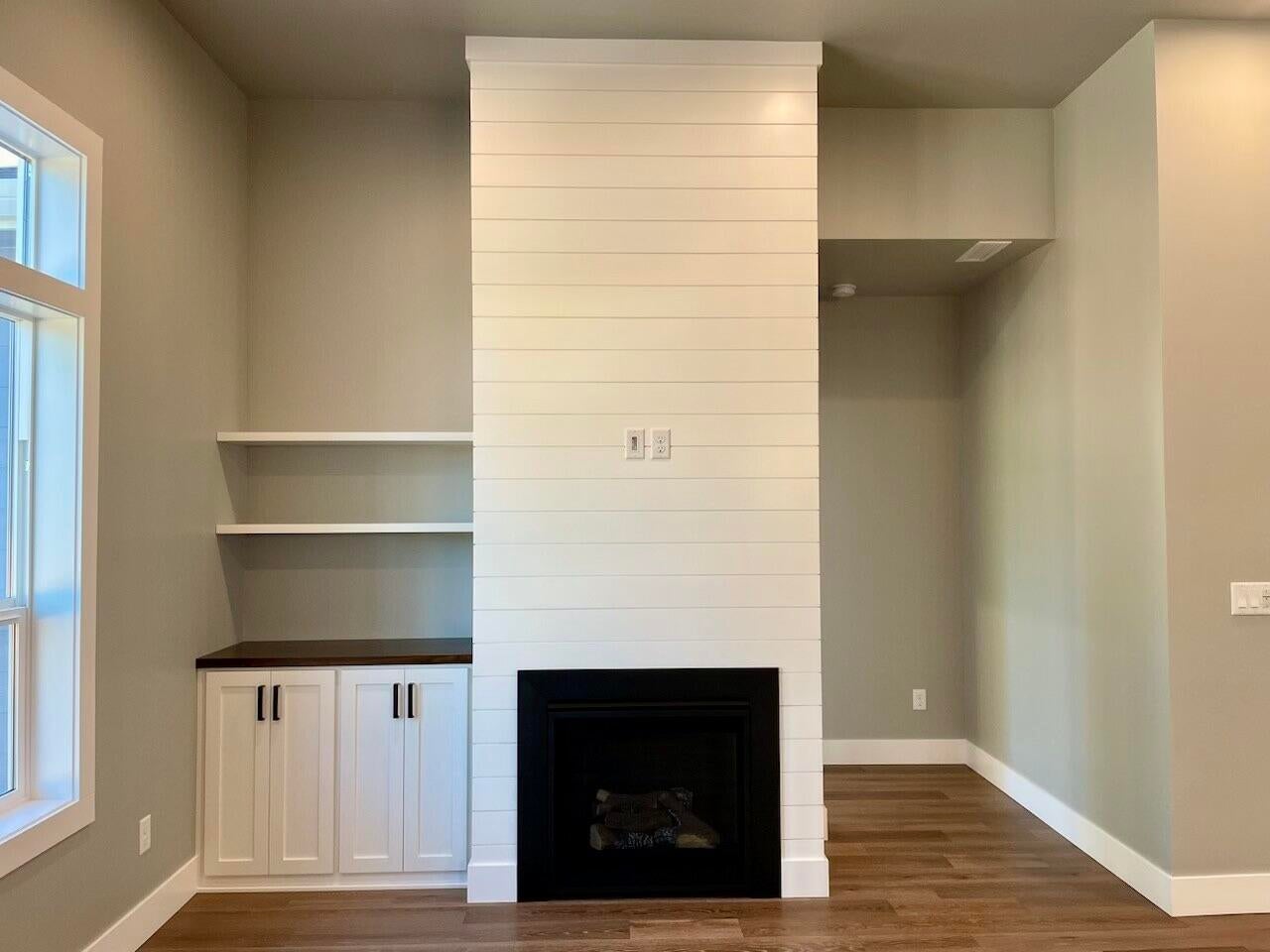 347 Randy Street Ashland, OR 97520 - Photo 18 of 36 Fireplace