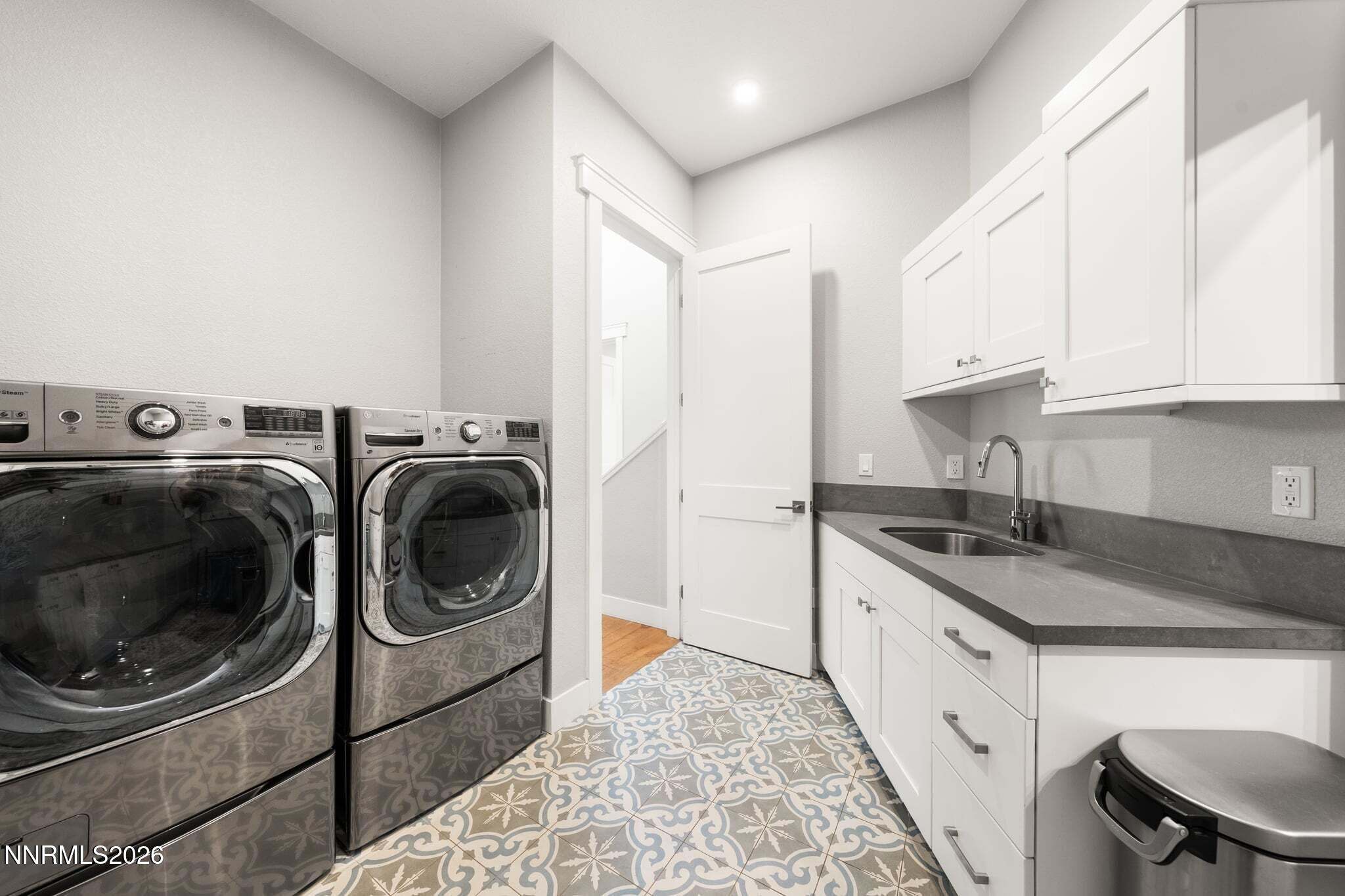 1010 Skyline Boulevard Reno, NV 89509 - Photo 37 of 78 1010-Skyline-Blvd-33