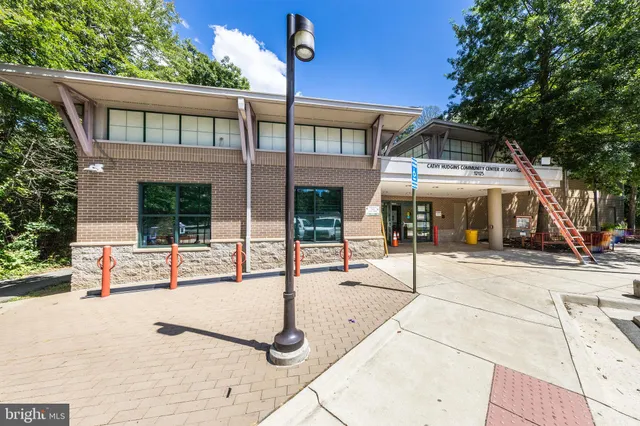 $3,250 | 2232 Southgate Square, Reston, VA 20191