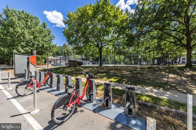 $3,250 | 2232 Southgate Square, Reston, VA 20191