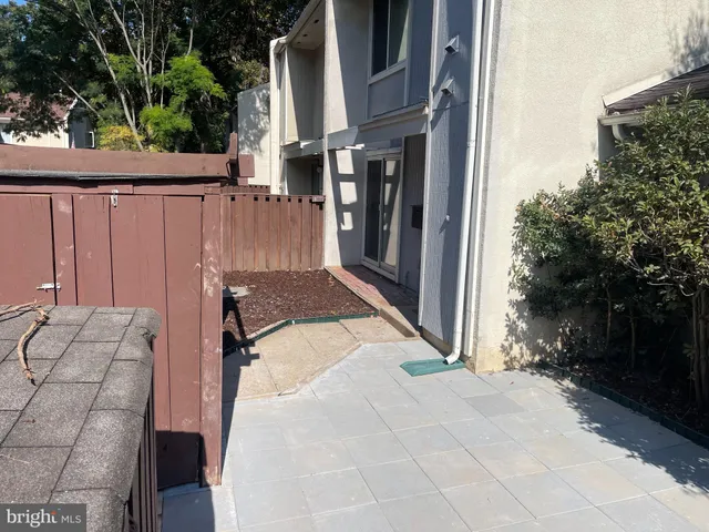 $3,250 | 2232 Southgate Square, Reston, VA 20191