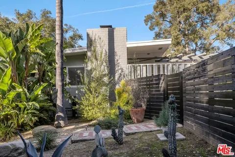 $1,299,000 | 1009 Holly Road, Santa Paula, CA 93060