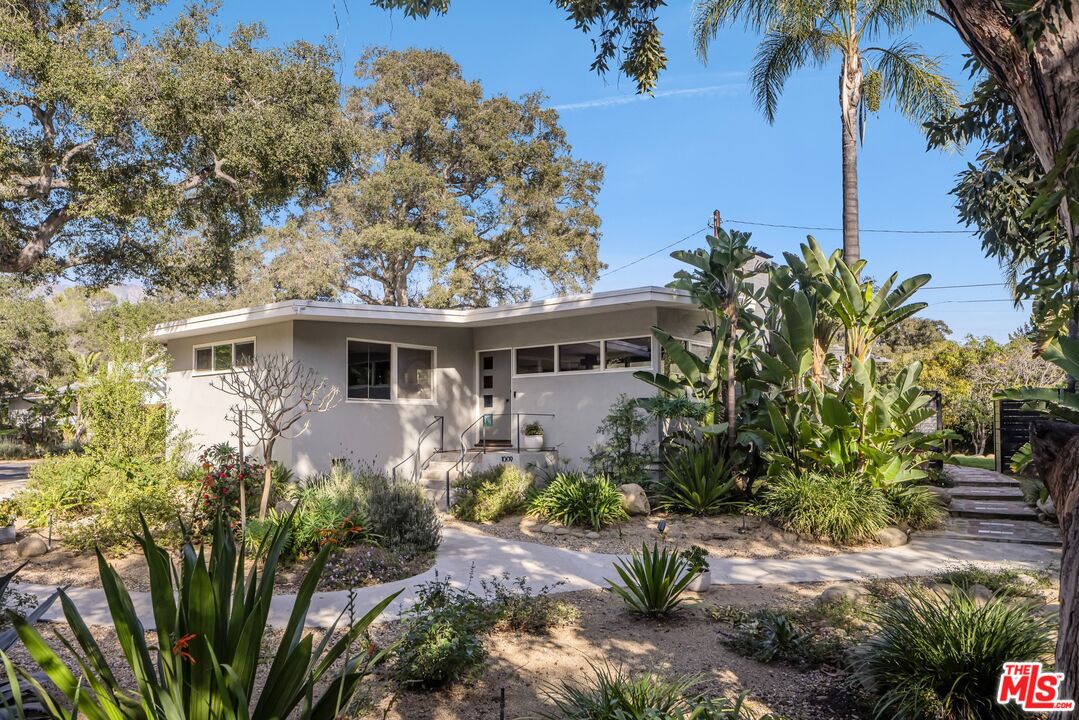 1009 Holly Road Santa Paula, CA 93060 - Photo 4 of 23