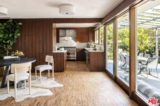 $1,299,000 | 1009 Holly Road, Santa Paula, CA 93060