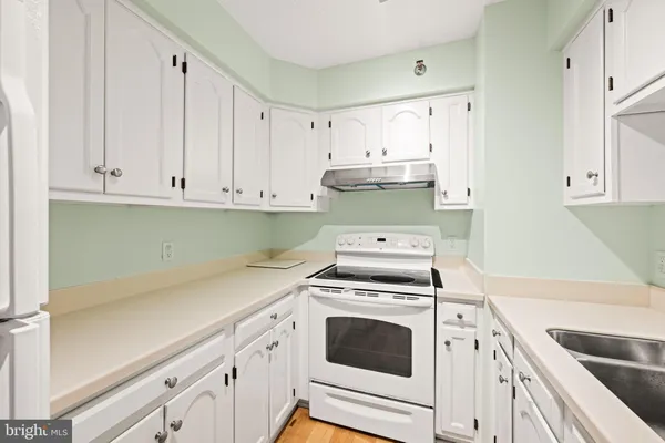 $2,500 | 1301 North Courthouse Road, Unit 1505, Arlington, VA 22201