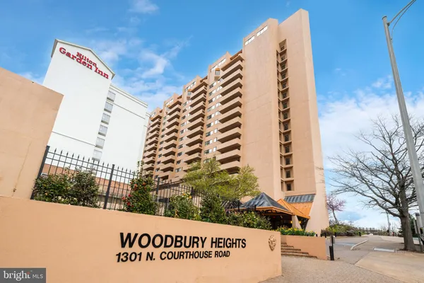 $2,500 | 1301 North Courthouse Road, Unit 1505, Arlington, VA 22201