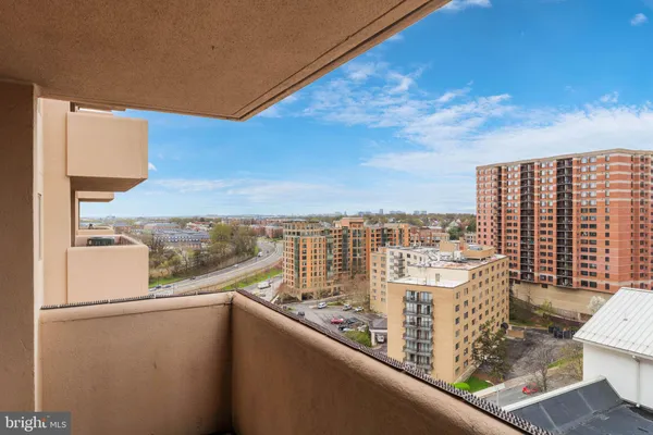 $2,500 | 1301 North Courthouse Road, Unit 1505, Arlington, VA 22201