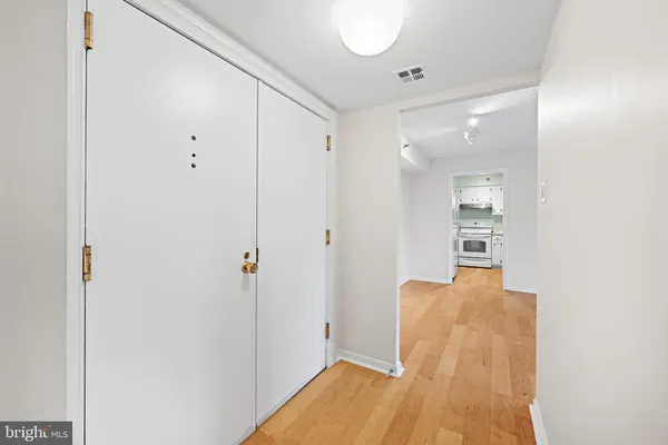 $2,500 | 1301 North Courthouse Road, Unit 1505, Arlington, VA 22201