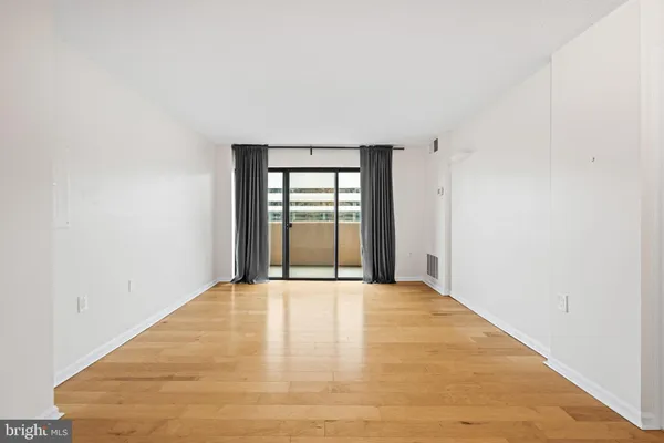 $2,500 | 1301 North Courthouse Road, Unit 1505, Arlington, VA 22201